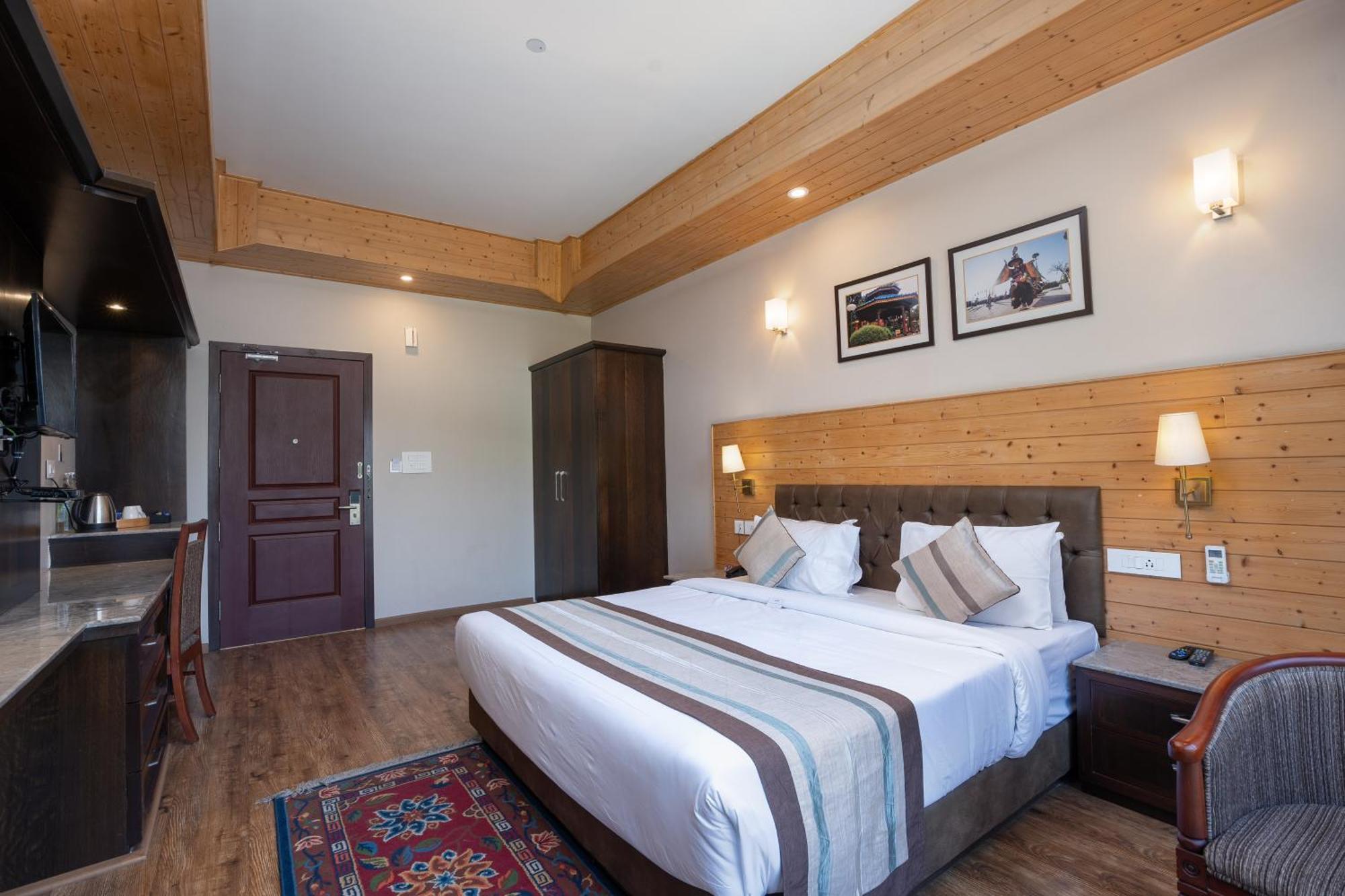 Summit Alpine Abode Hotel 5 Mins From Mg Marg Gangtok Exterior photo
